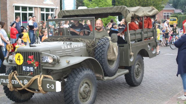 Zomerfeest optocht (vrijdag 25 augustus 2023)